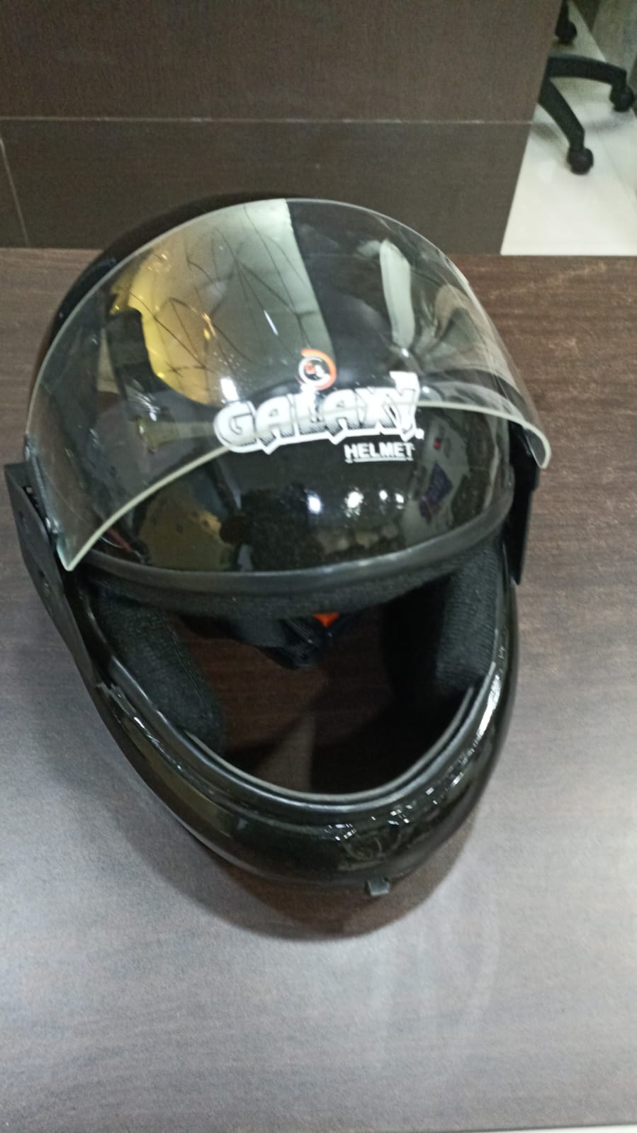 GALAXY Great ( isi approved ) Motorbike Helmet (Black)