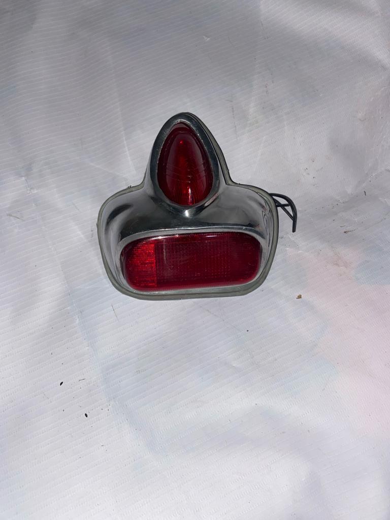 VESPA VBB VBA COMPLETE BACK LIGHT ASSEMBLY