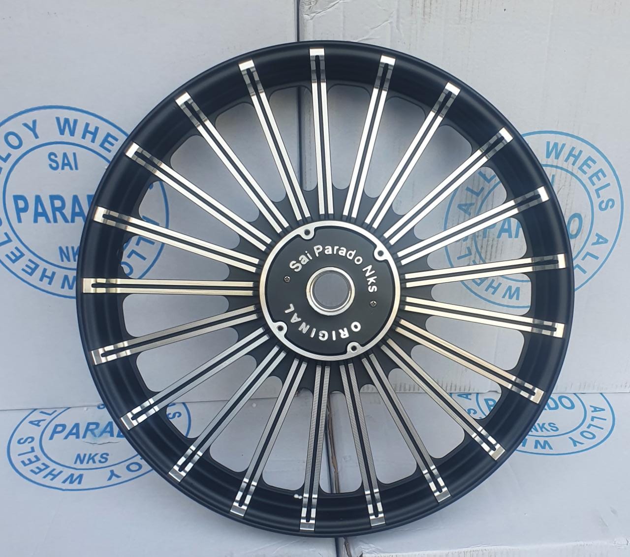 Parado Alloy wheels Classic single disc 21 spokes black silver mix