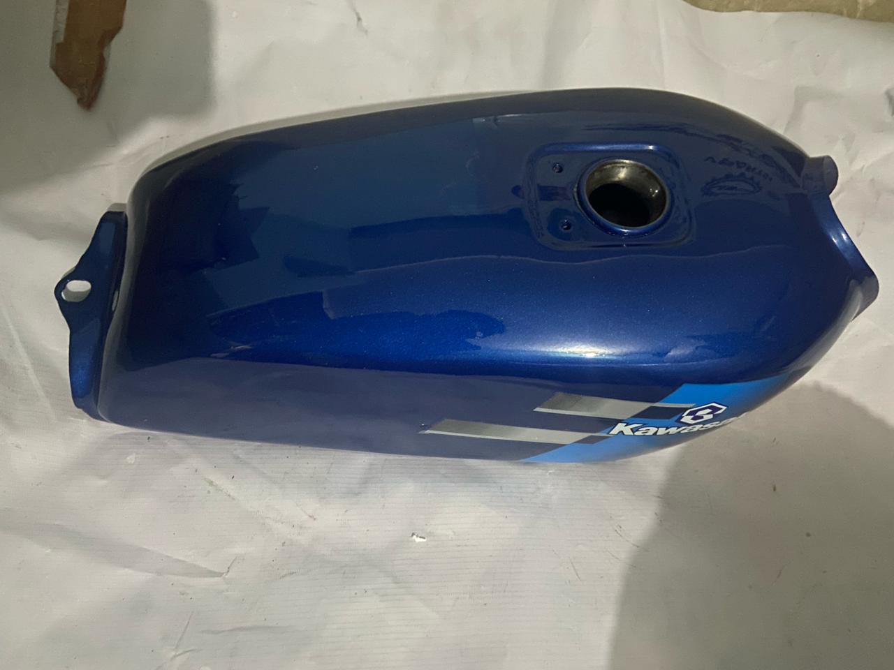 Kawasaki Boxer AR Petrol Tank