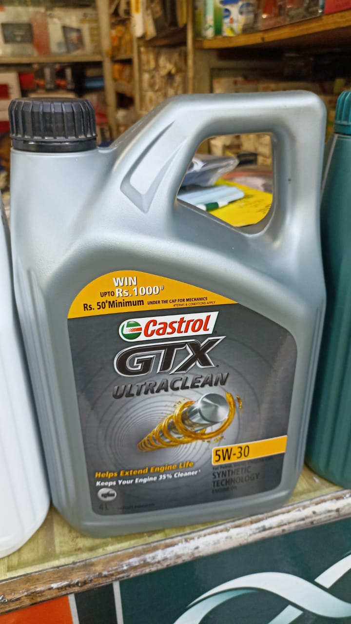 Castrol GTX Ultraclean 5W-30 Synthetic Technology Engine Oil 3.5 L Compatible