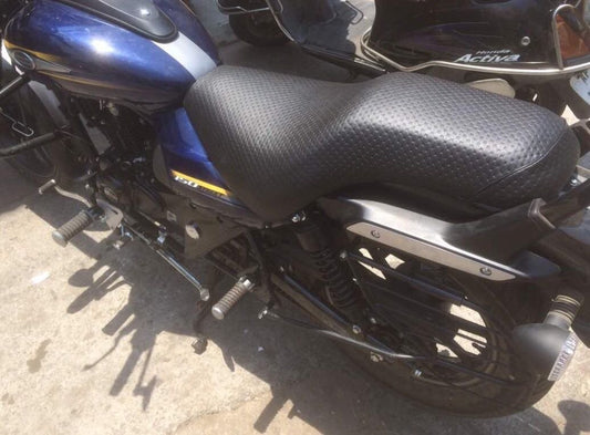 Bajaj Avenger 150/180/220 Seat Cover and Tank Cover Dotted Black (Black, All Avenger Models)